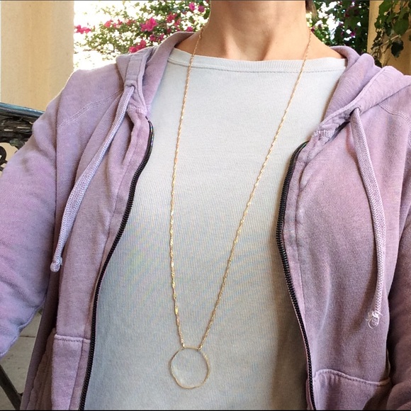 New Gold plated necklace circle pendant Valentines Day best gift - Picture 3 of 8